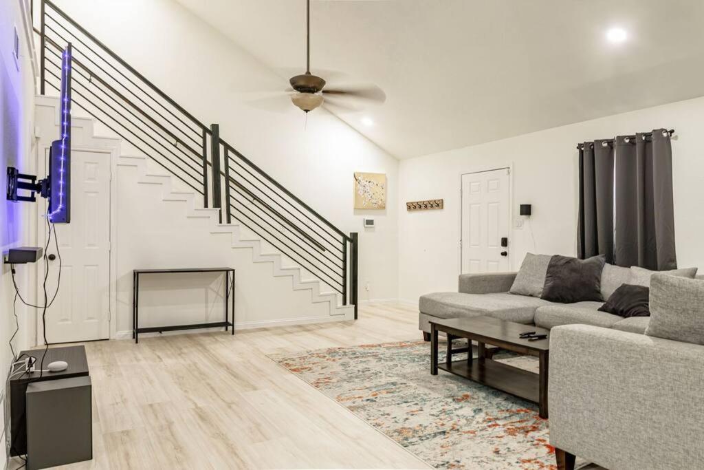 Roomy Home 5 Mins From Attractions Galveston Ngoại thất bức ảnh